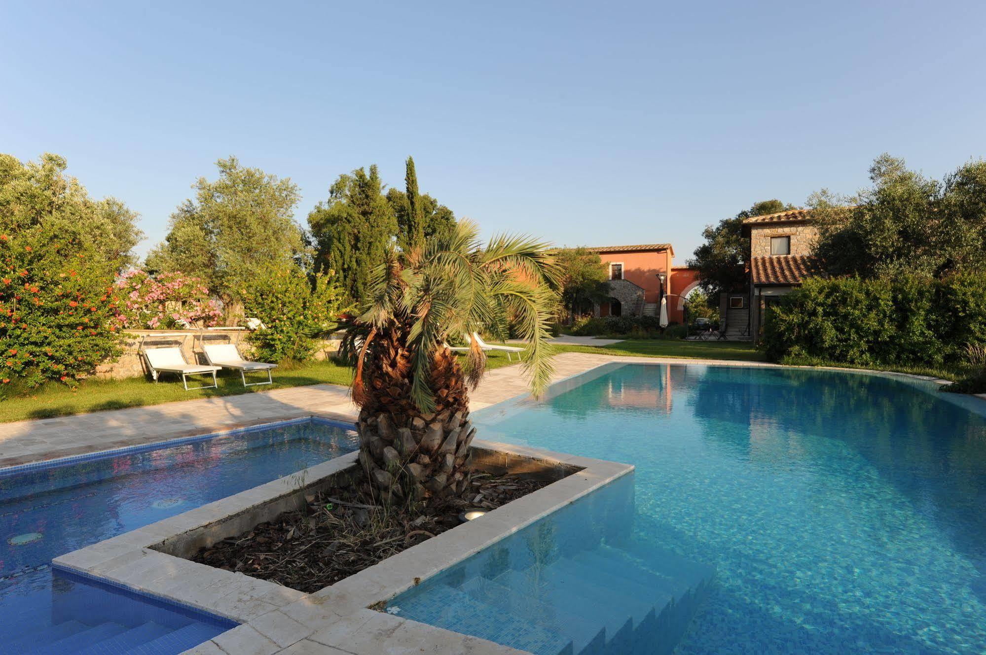 Relais Le Ginestre Villa Saturnia Exterior photo